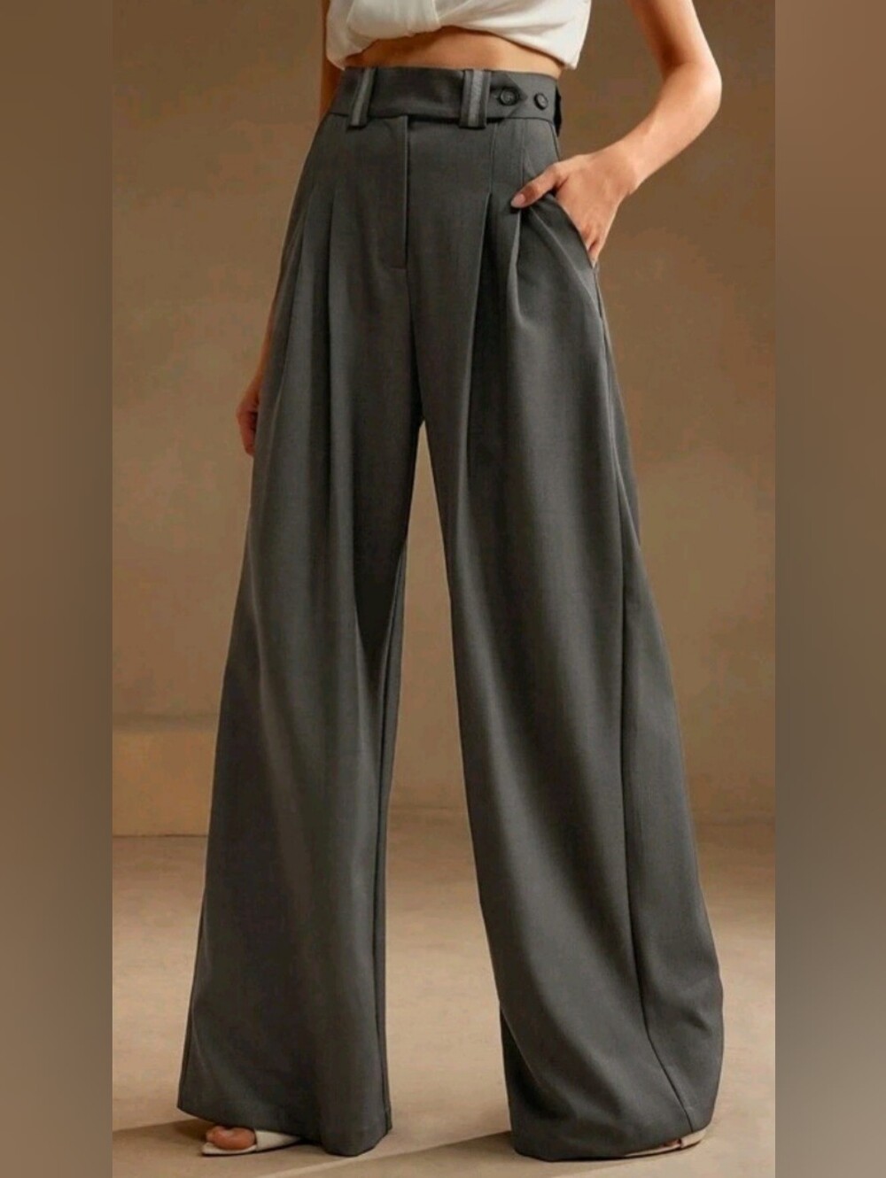 Wide-Leg High Waist Trousers in Charcoal